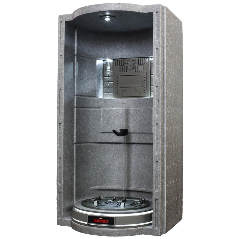 Iron Man 3 Diorama Series Hall of Armor Collectible [House Party Protocol]