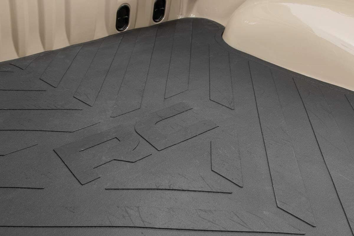 Rough Country Rubber Bed Mat for 2019-2025 Chevy/GMC 1500 | 6'7" Bed - RCM673