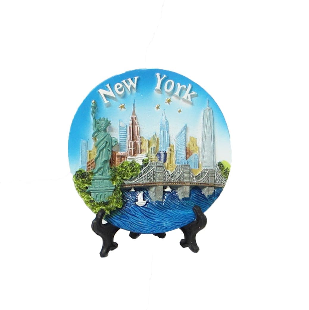 Lisa Ny New York Souvenir 3D Polyresin Plate 4 Inches Diameter