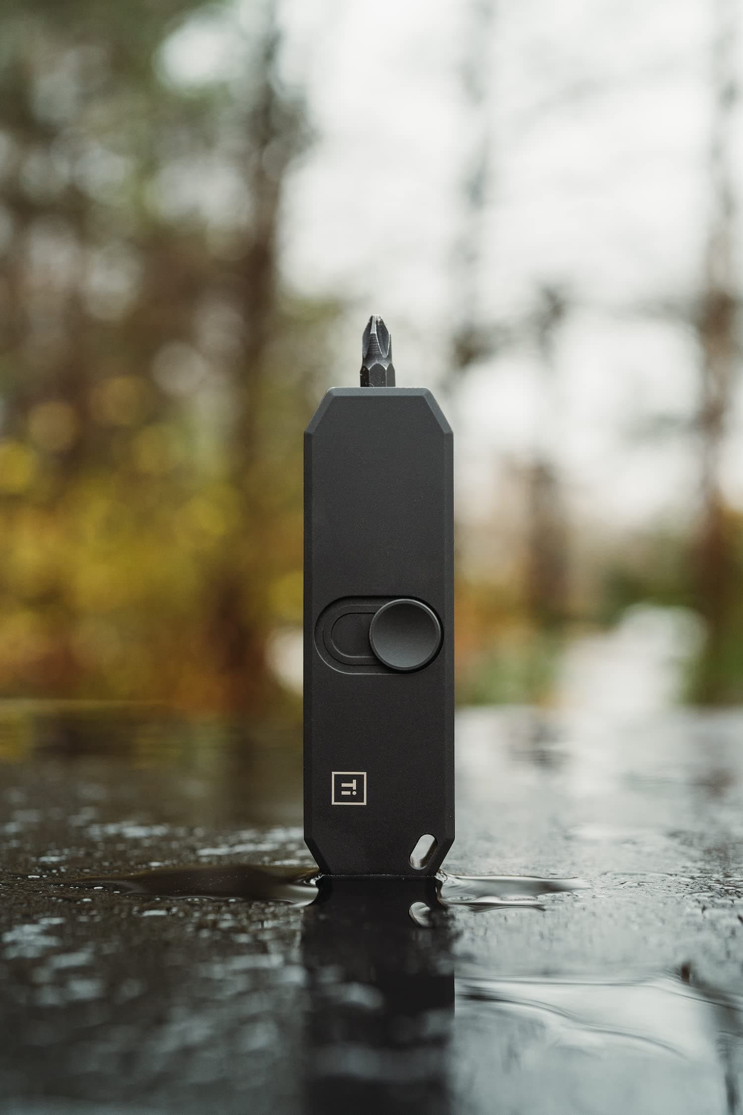 BIG IDEA DESIGN Hex-Bit Driver Multi-Tool, Titanium Handle, DLC Black