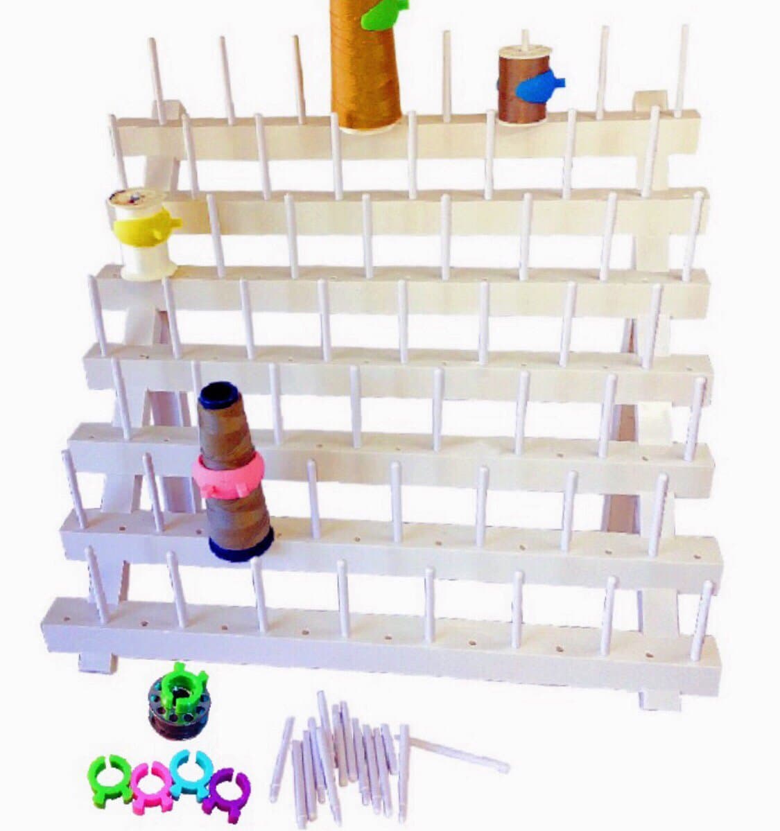 PeavyTailor Thread Rack Holder Spool Holder (Removable 70 pins) Thread Organiser Sewing Organiser Foldable Stand (40.5x40cm) for Thread Cone, Embroidery Spools Storage Holder, Quilting Skeins Stand