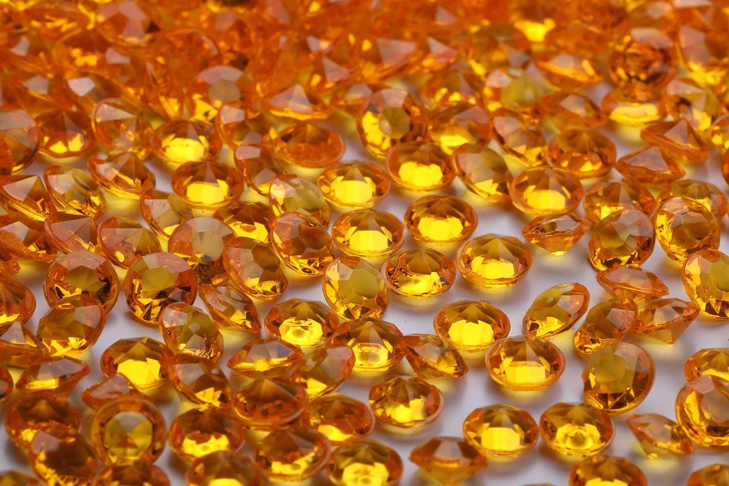 10000 pcs/Pack Wedding Table Scatter Confetti Crystals Acrylic Diamonds 4.5 mm Rhinestones for Wedding, Bridal Shower, Vase Beads Decorations (Bisque)