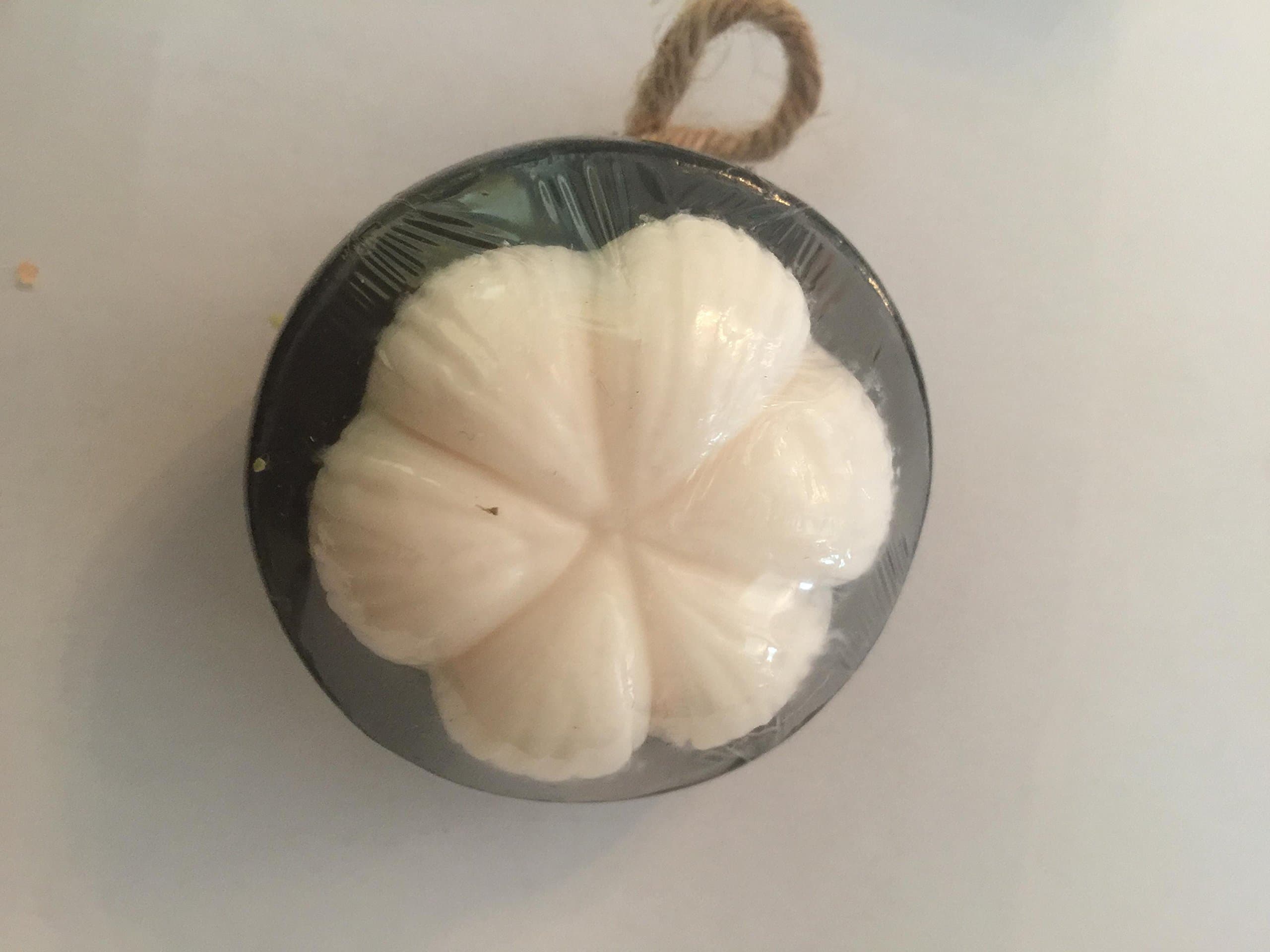 Thai Aromatic Natural Essential Oil AHA Vitamin E Fruit Handmade Soap Mangosteen Shape Style