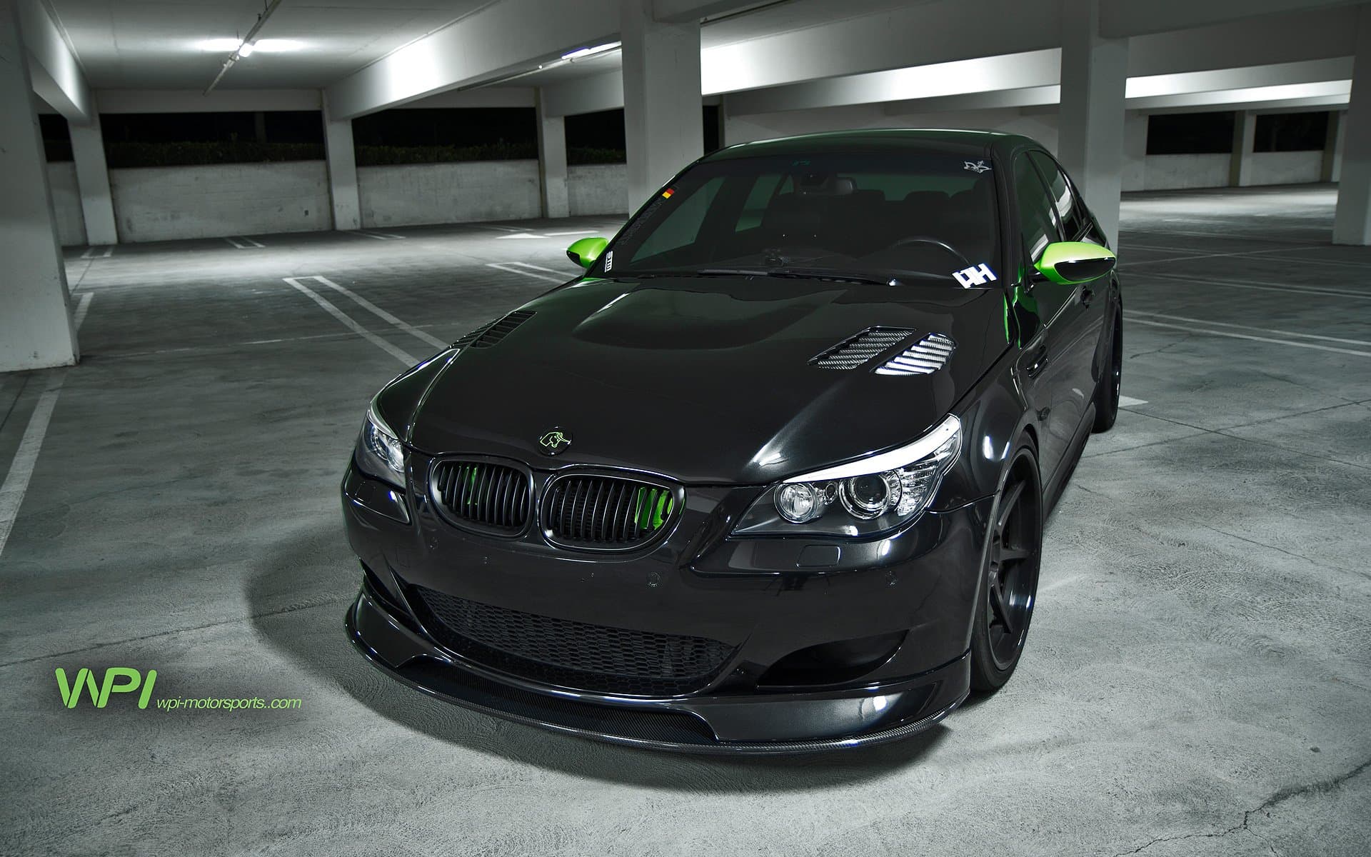 BMW E60 M5 Modded Silk Wall Art Poster Print - 24x36 inch (60x90cm)