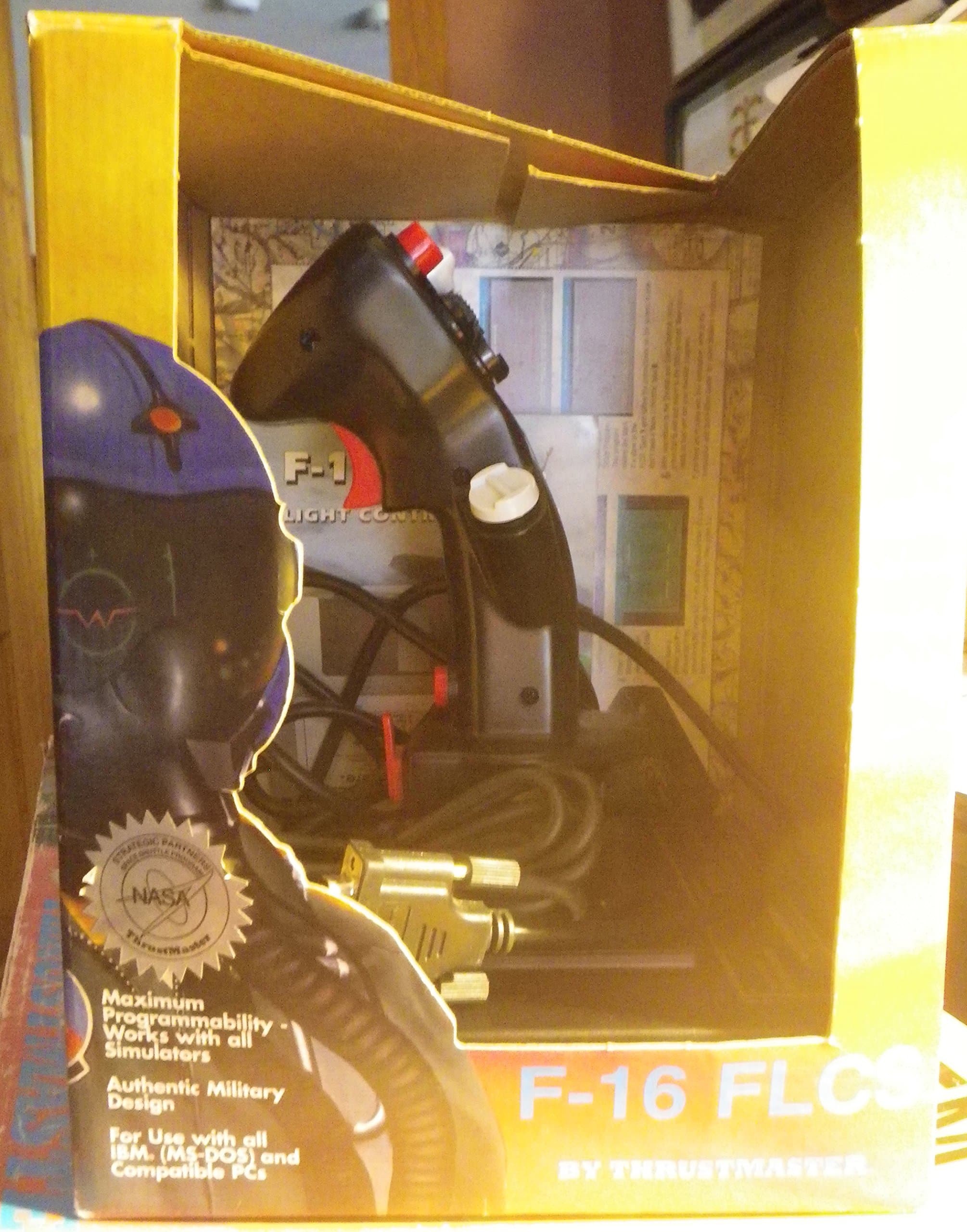 ThrustMaster F-16 FLCS - Joystick - 3 button(s) - black