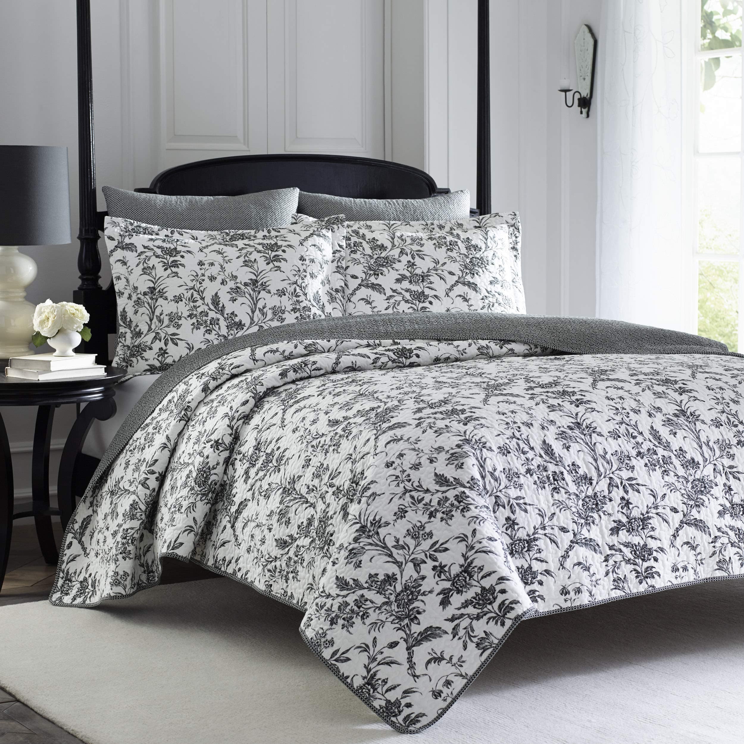 Laura Ashley Amberley Quilt Set, Black, Full/Queen