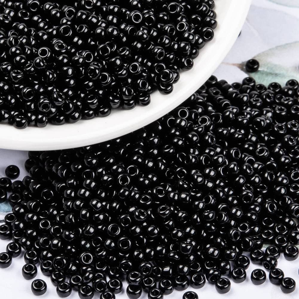 10g Miyuki Round Seed Beads - Opaque Black (RR401) - 3mm 8/0 - P00572